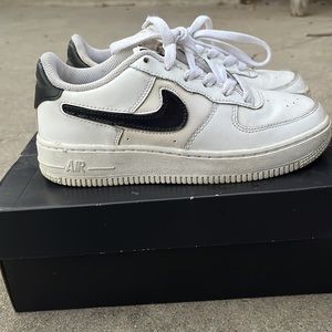 Air Force 1 LV8 3 (GS)